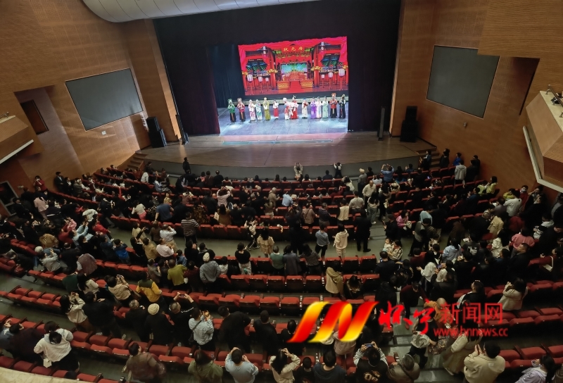 “四季有戏”五一清明演出季谢幕.jpg