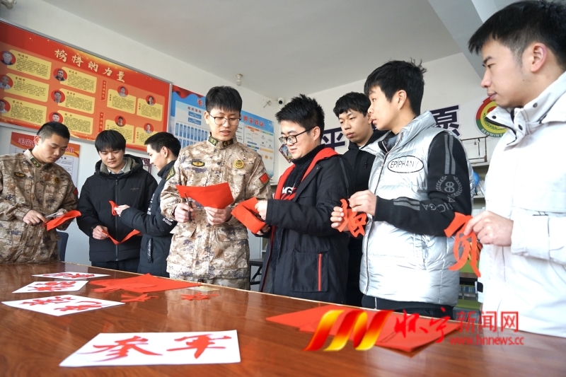 假期征兵宣传忙.jpg
