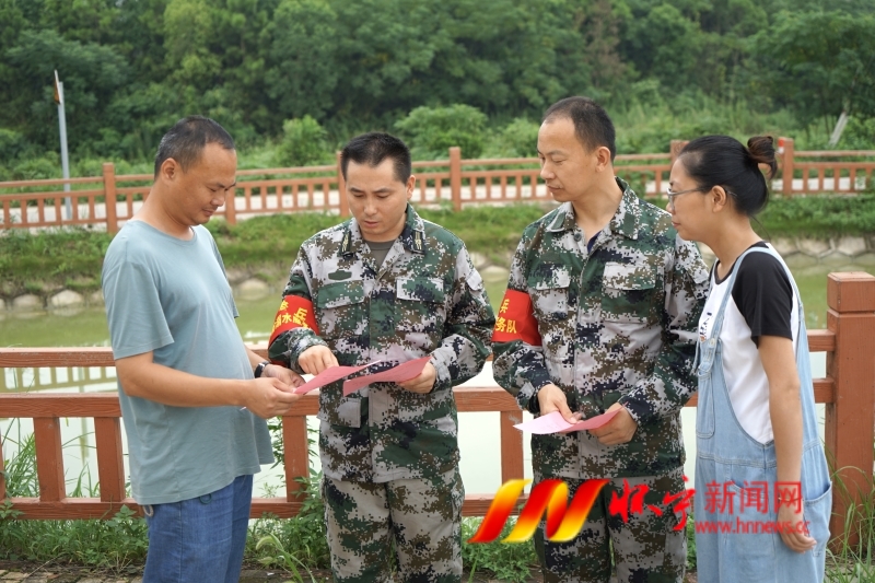 “一老一小”牵挂在心.jpg